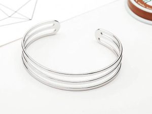 Circle-Cuff-Bracelet-Silver